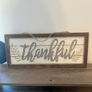 Thankful Farmhouse Sign